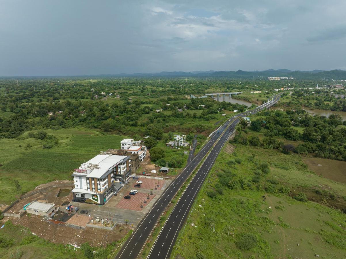 The Scenic Unity Hotel Garudeshwar Buitenkant foto